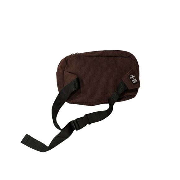 Justin Bieber x Tim Hortons TimBiebs Fanny pack - Picture 4 of 7